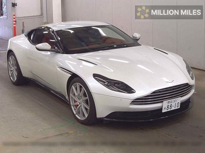 ASTON MARTIN DB11 - 1
