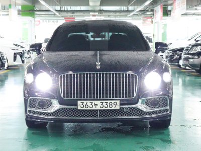 BENTLEY FLYING SPUR - 5