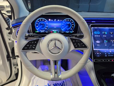 2025 Mercedes-BENZ EQE — миниатюра 17