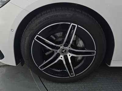 MERCEDES-BENZ E-CLASS - 6