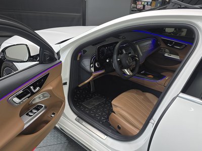 MERCEDES-BENZ E-CLASS - 10