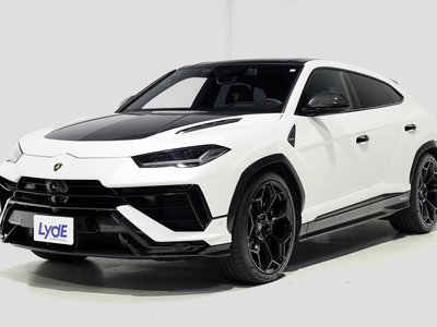 LAMBORGHINI URUS - 1