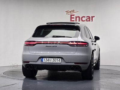 2020 Porsche MACAN — фото 4