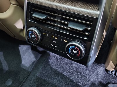 2025 LAND Rover RANGE ROVER 缩略图 18