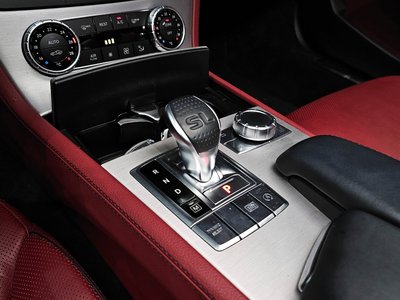 MERCEDES-BENZ SL - 9