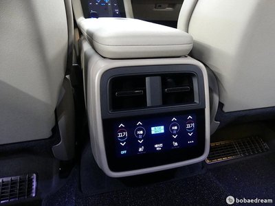 2023 Porsche TAYCAN — миниатюра 19