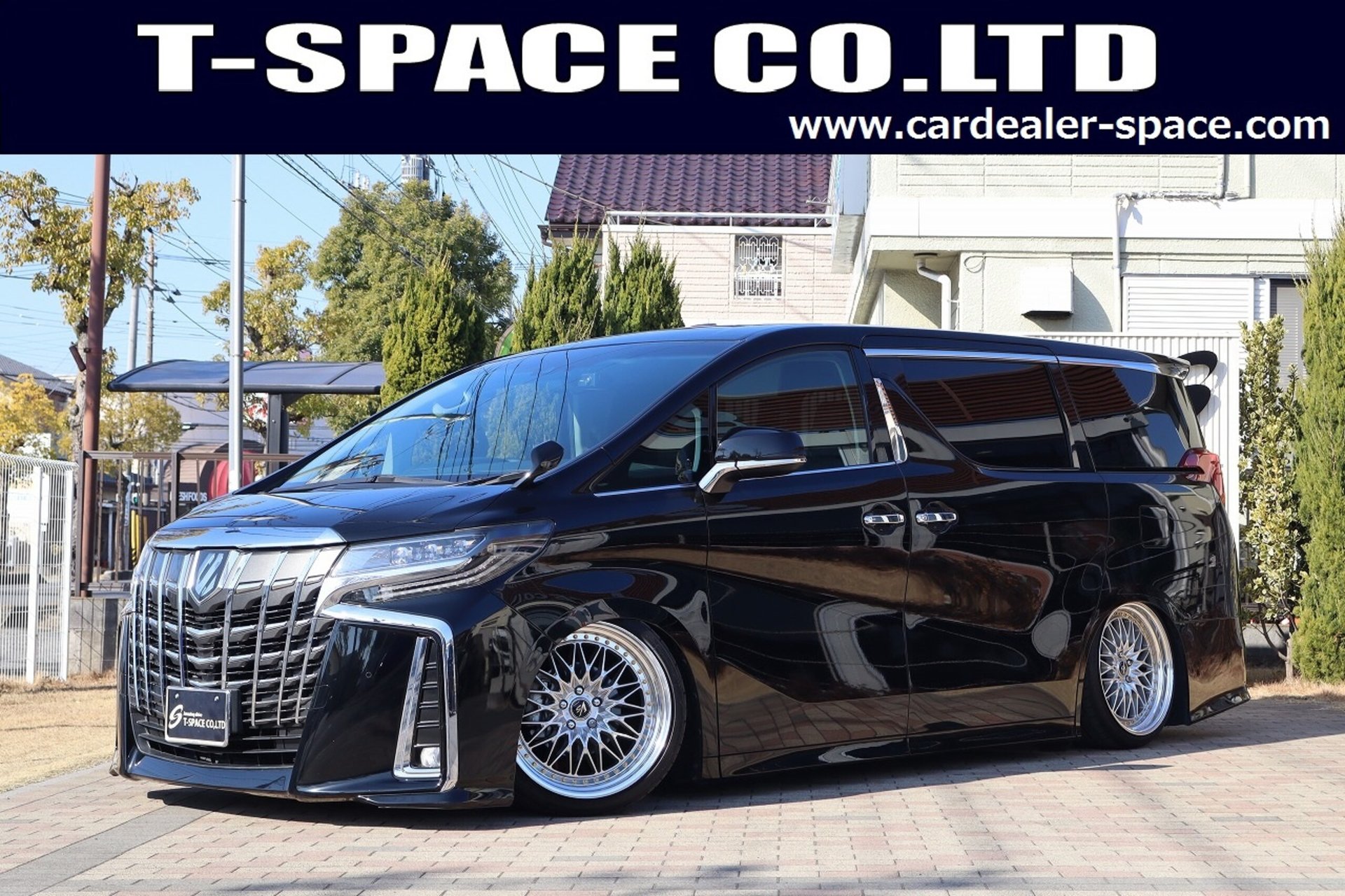 TOYOTA ALPHARD - View 1