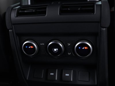 LAND ROVER DEFENDER - 6