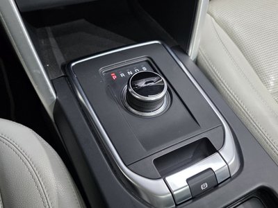 LAND ROVER DISCOVERY SPORT - 9