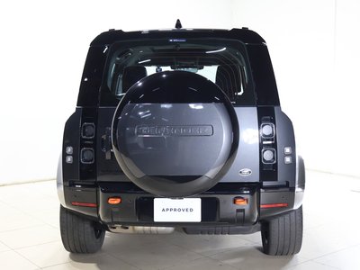 صورة 7 لـ 2023 LAND Rover DEFENDER