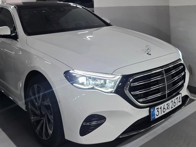 MERCEDES-BENZ E-CLASS - 1