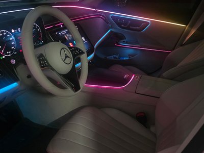 MERCEDES-BENZ E-CLASS - 4