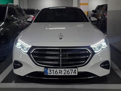 MERCEDES-BENZ E-CLASS - 2