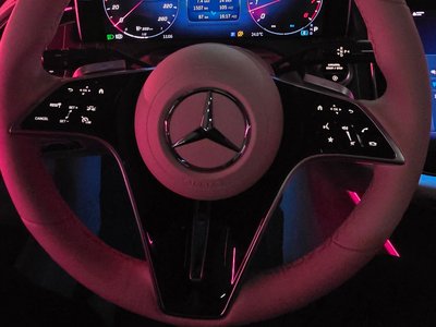 MERCEDES-BENZ E-CLASS - 8