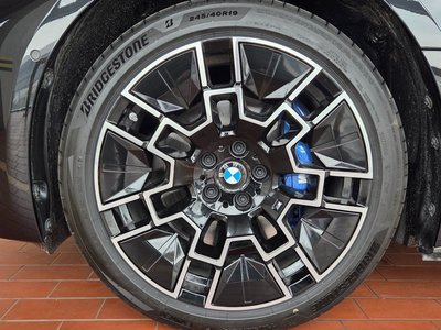 BMW I4 - 6