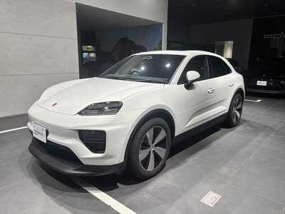 PORSCHE MACAN - 2