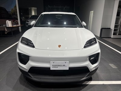 PORSCHE MACAN - 5