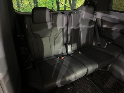 صورة 10 لـ 2025 Toyota ALPHARD