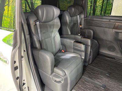 صورة 9 لـ 2025 Toyota ALPHARD