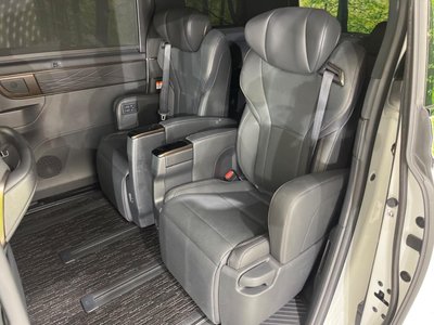 صورة مصغرة 33 لـ 2025 Toyota ALPHARD