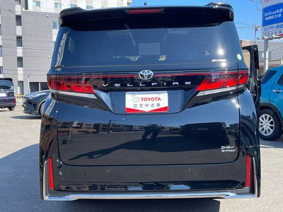 TOYOTA VELLFIRE - 4