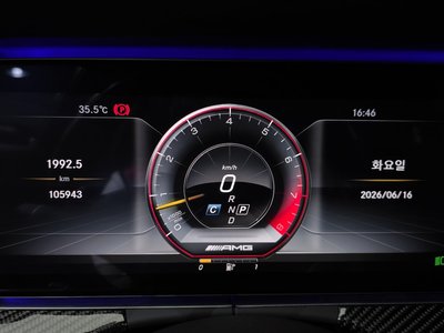 MERCEDES-BENZ E-CLASS - 8