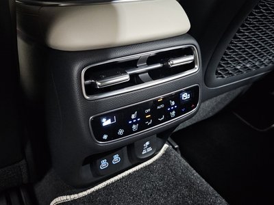 2026 Genesis GV70 缩略图 25