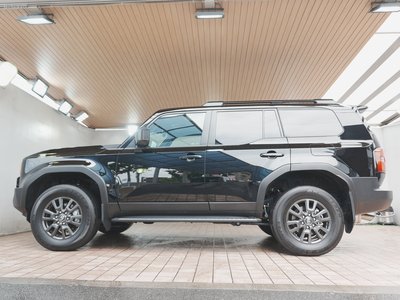 TOYOTA LAND CRUISER - 10