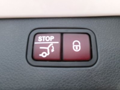 MERCEDES-BENZ C-CLASS - 10