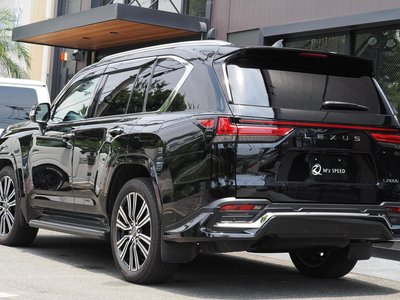 صورة 6 لـ 2024 Lexus LX