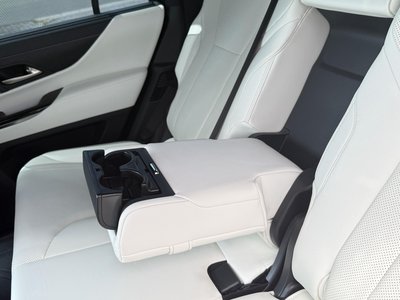 صورة مصغرة 54 لـ 2024 Lexus LX