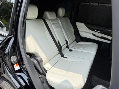 صورة مصغرة 53 لـ 2024 Lexus LX