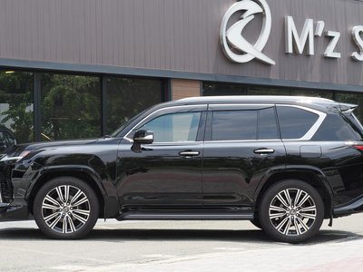 صورة 5 لـ 2024 Lexus LX