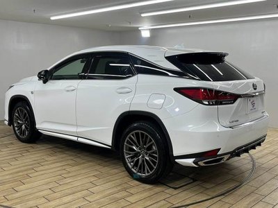 صورة مصغرة 16 لـ 2021 Lexus RX