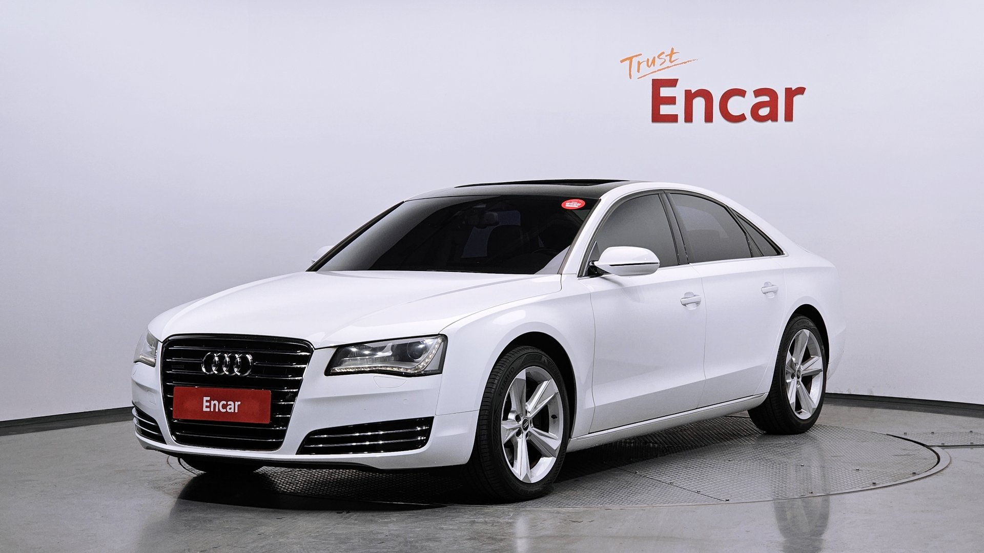AUDI NEW A8 - View 1