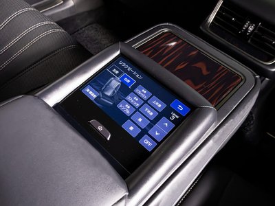 صورة 9 لـ 2017 Lexus LS
