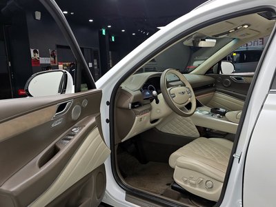 GENESIS GV80 - 10