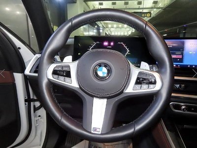 صورة 8 لـ 2024 BMW X5