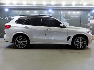 صورة 2 لـ 2024 BMW X5
