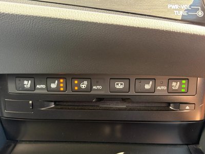 2021 Lexus ES — миниатюра 41