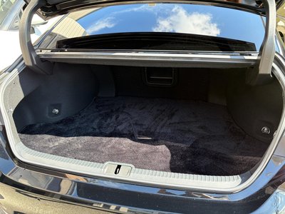 2021 Lexus ES — миниатюра 35