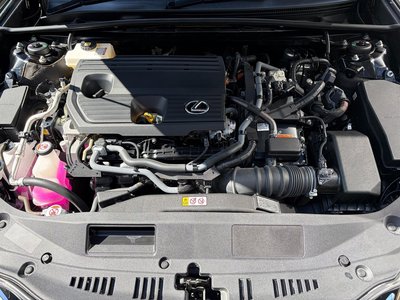 2021 Lexus ES — миниатюра 26