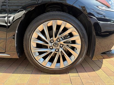 2021 Lexus ES — миниатюра 22