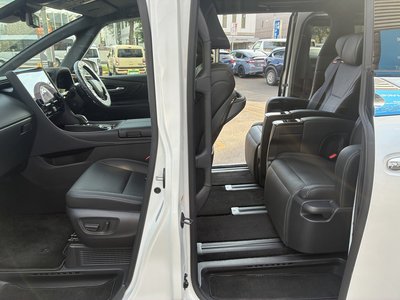 صورة مصغرة 32 لـ 2025 Toyota ALPHARD
