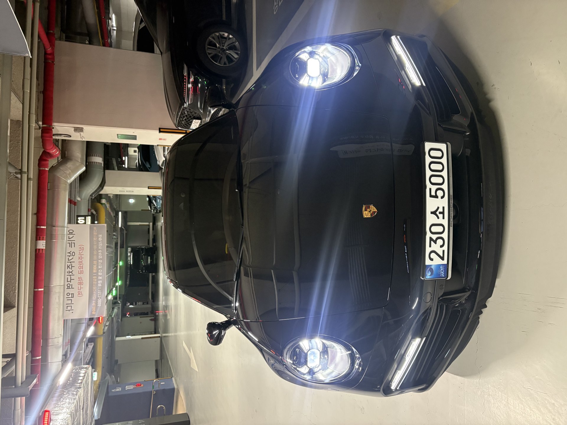 PORSCHE 911 - View 1