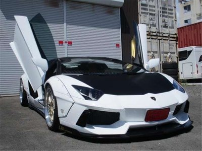 2012 Lamborghini AVENTADOR — миниатюра 12