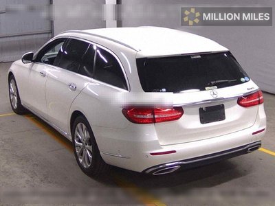 MERCEDES-BENZ E-CLASS - 2