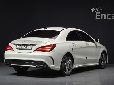 MERCEDES-BENZ CLA - 3