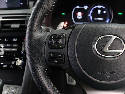 2024 Lexus IS thumbnail 15