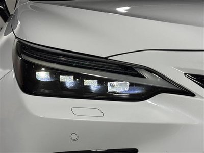 2023 Lexus NX — миниатюра 38